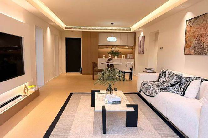 Spacious 2BR Apartment near Jiaotong University Metro (L10/L11)