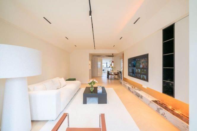 2BR Apartment in Gubei (L10/L15)