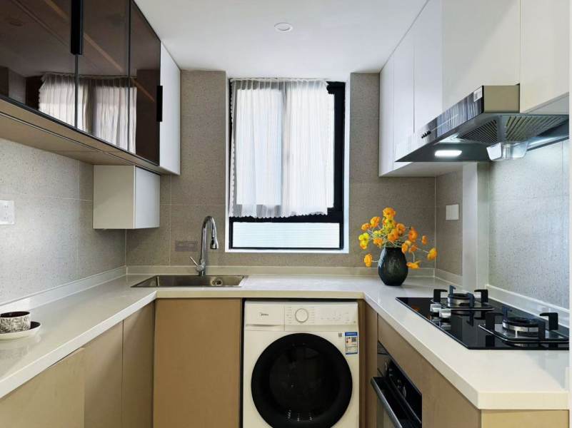 Housing image — Kitchen
