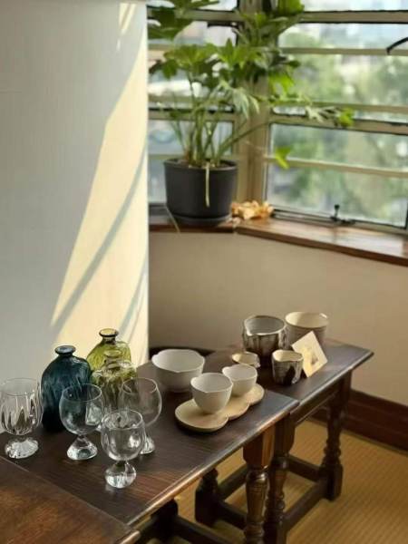 Housing image — Living Room