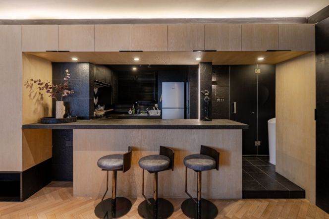 Spacious 2BR Apartment near South Huangpi Road Metro (L1/L14)