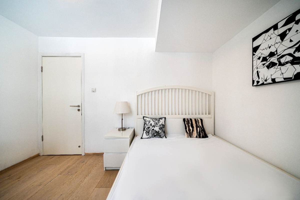 Housing image — Bedroom
