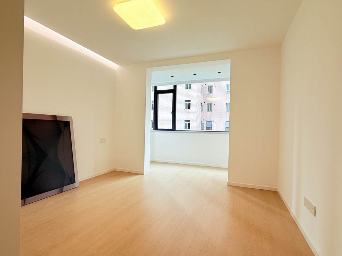 Housing image — Bedroom
