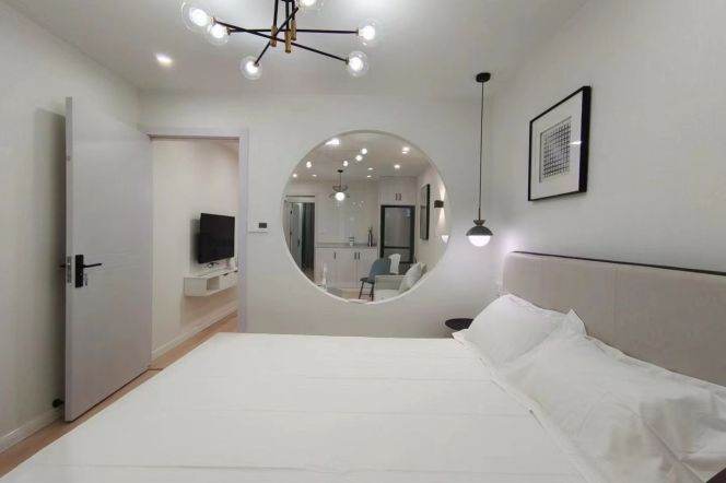 2BR Apartment near Hongqiao Rd Metro (L3/L4/L10)