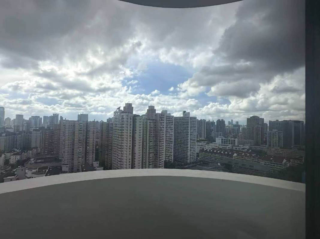 Housing image — Balcony