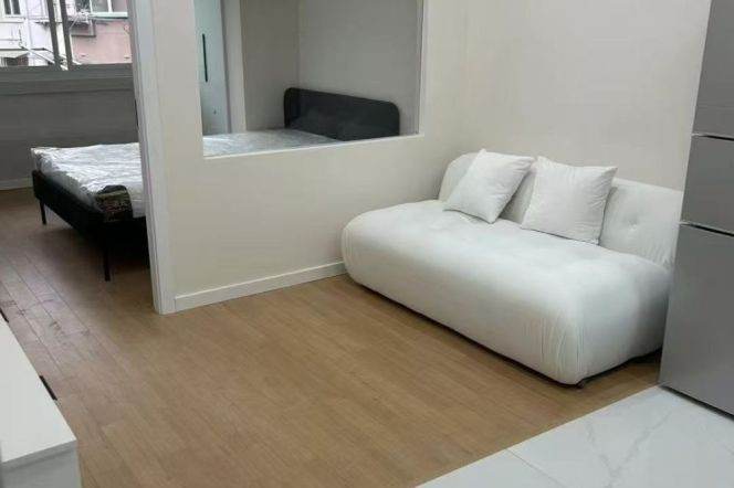1BR Apartment near Caoyang Road Metro (L3/L4/L11/L14)