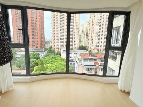 Housing image — Living Room