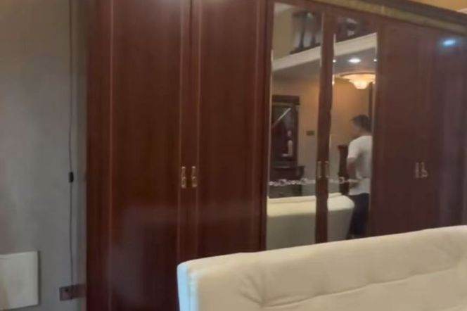 1BR Lane House in Jing'an with Terrace