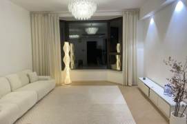 3BR Apartment at Springdale Gardens with Floor-to-Ceiling Windows (L9/L12)