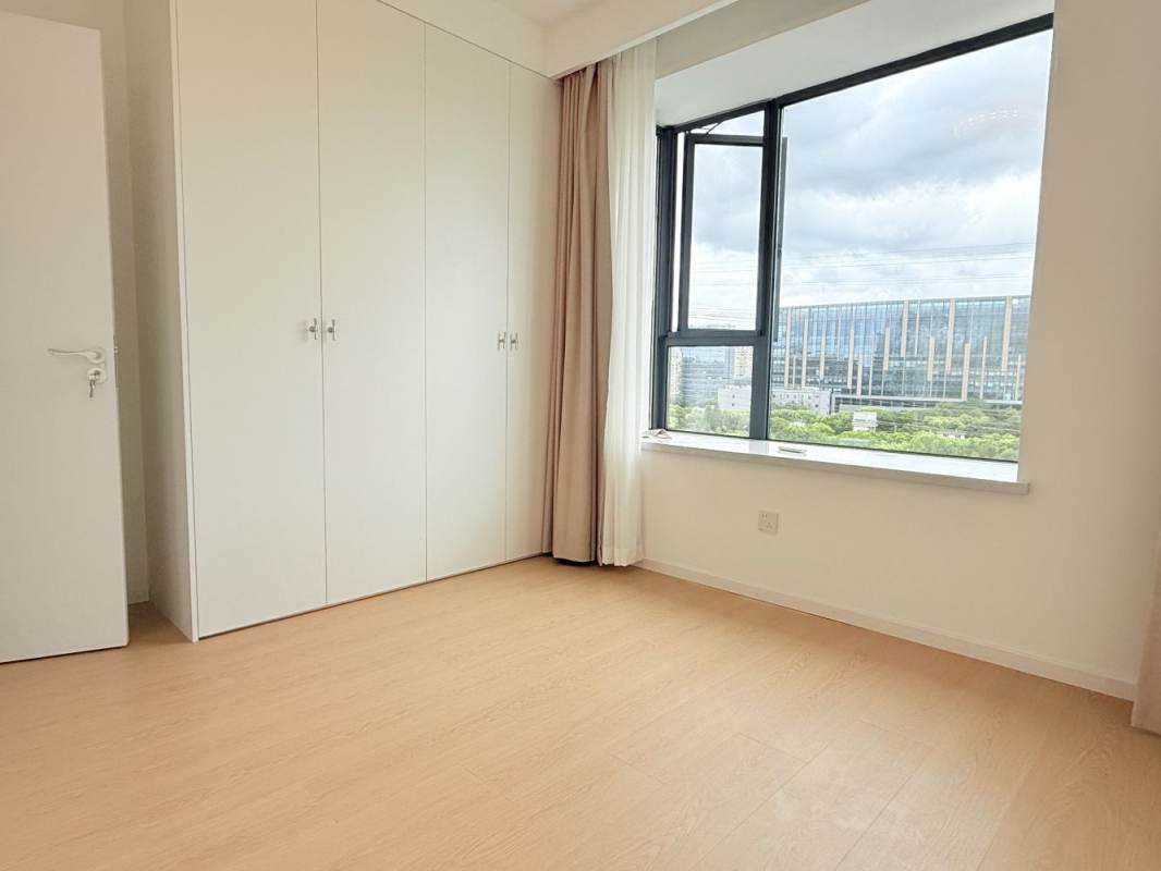 Housing image — Bedroom