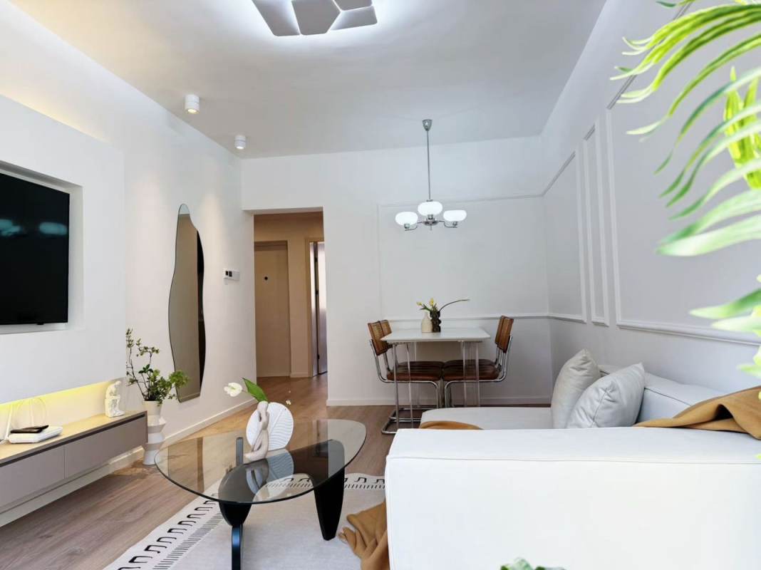 Housing image — Living Room