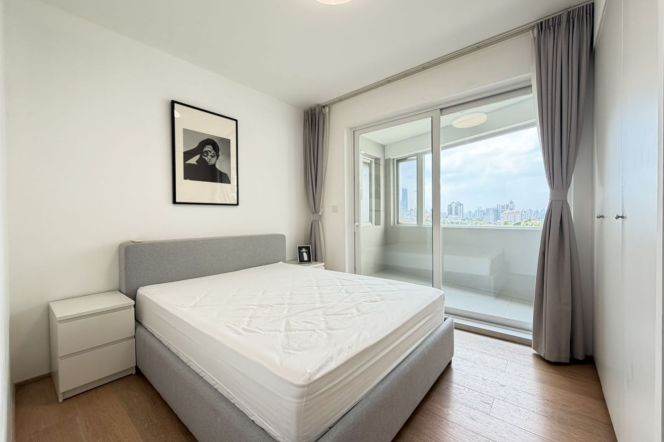 Spacious 3BR Apartment at Mingyuan Century City (L1/L10/L12)