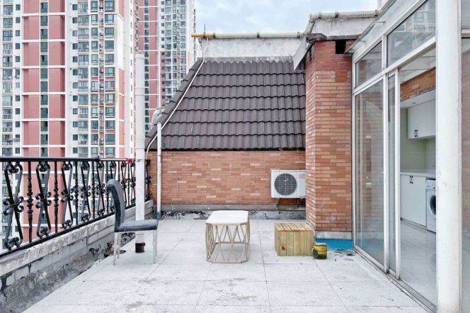 2BR Apartment near Jinshajiang Rd Metro with Terrace (L3/L4/L13)