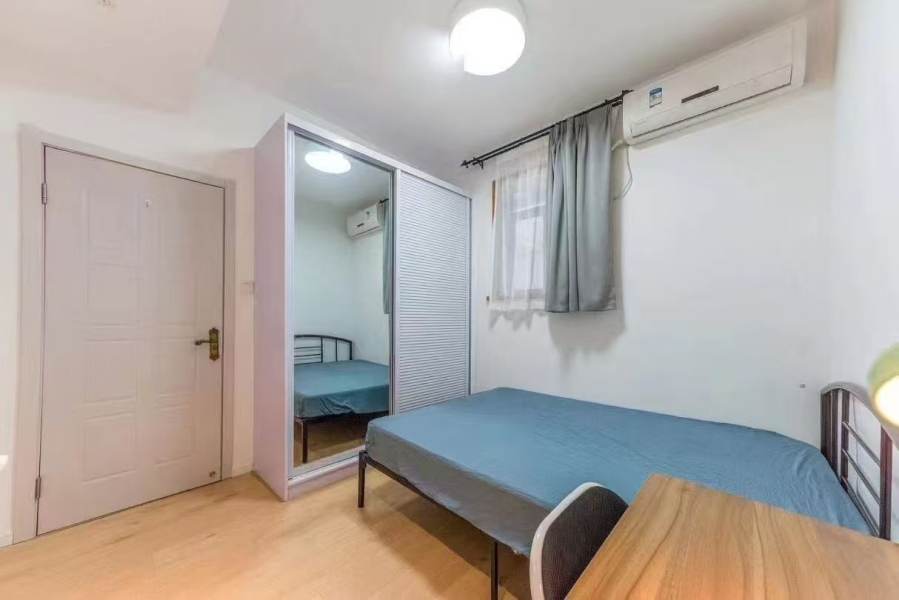 Housing image — Living Room