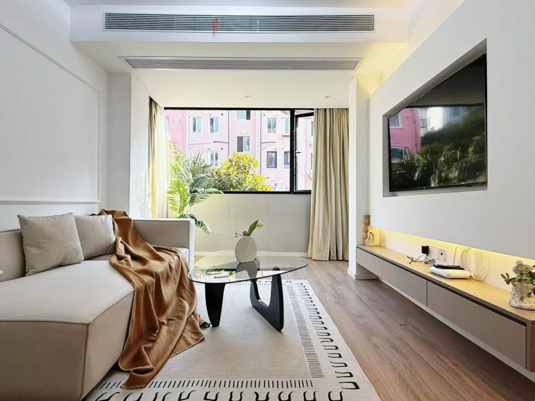 Housing image — Living Room