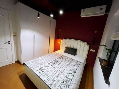 Housing image — Bedroom