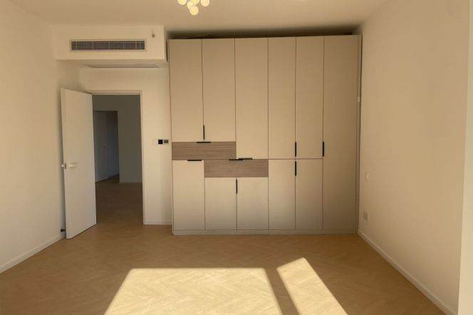 3BR Apartment at Springdale Gardens with Floor-to-Ceiling Windows (L9/L12)