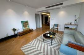 2BR Apartment near Jing'an Temple (L7)