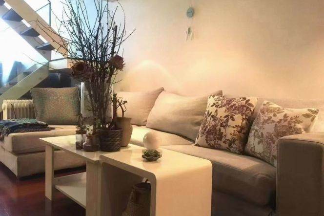 Spacious 1BR Apartment in Jing'an (L2/L12/L13)
