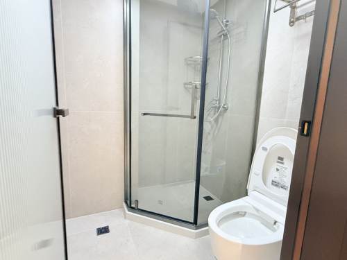Housing image — Bathroom