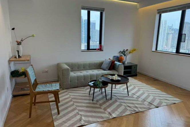 2BR Apartment near Jing'an Temple (L7)