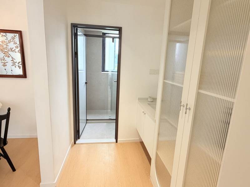 Housing image — Bathroom