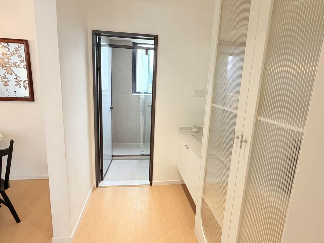 Housing image — Bathroom