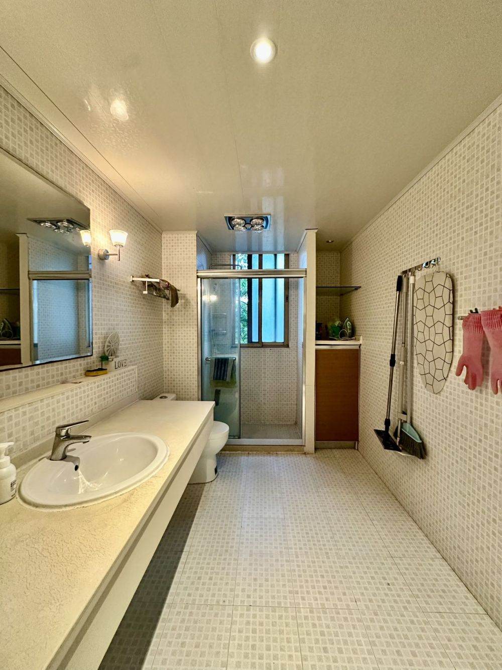 Housing image — Bathroom