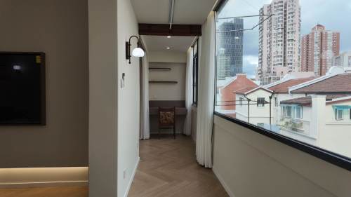Housing image — Balcony