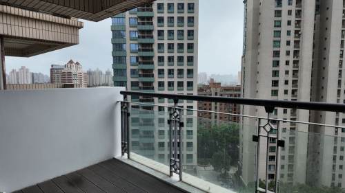 Housing image — Balcony