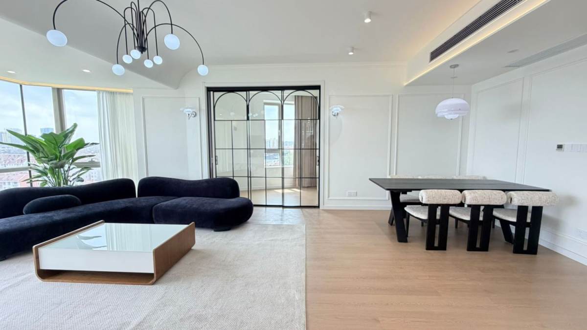 Housing image — Living Room