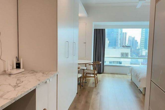 1BR Apartment in Jing'an (L2/L7/L14)