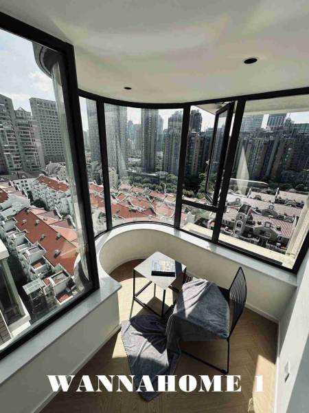 Housing image — Balcony