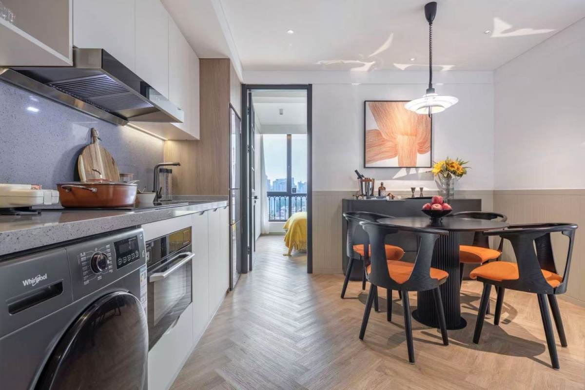 Housing image — Dining Area