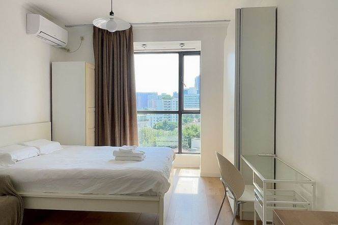 High-Floor 1BR Apartment in Old Xuhui (L9/L12)