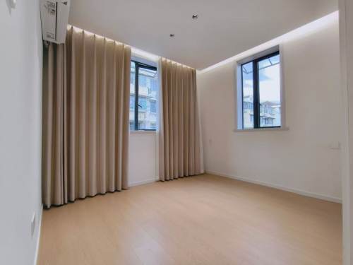 Housing image — Bedroom