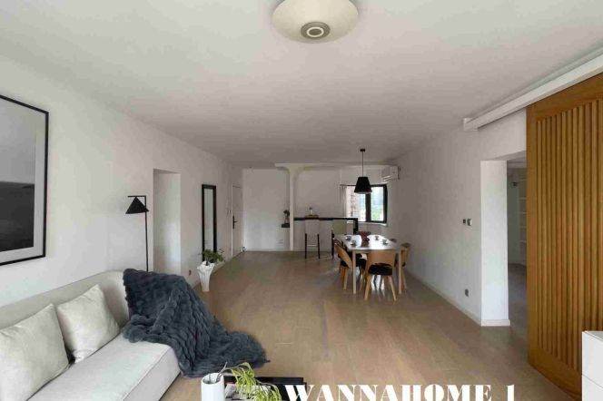 3BR Apartment at Shanghai Grand Plaza (Compound) with Floor-to-Ceiling Windows
