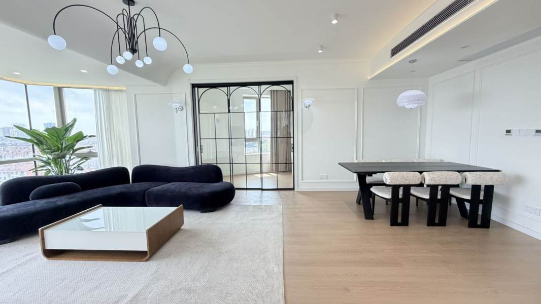 Housing image — Living Room