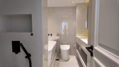 Housing image — Bathroom