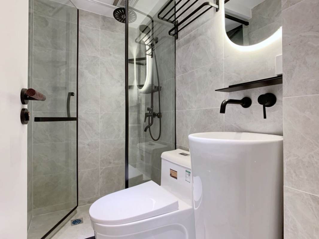 Housing image — Bathroom