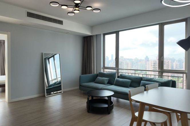 High-Floor Spacious 1BR Apartment at Yunhe Garden