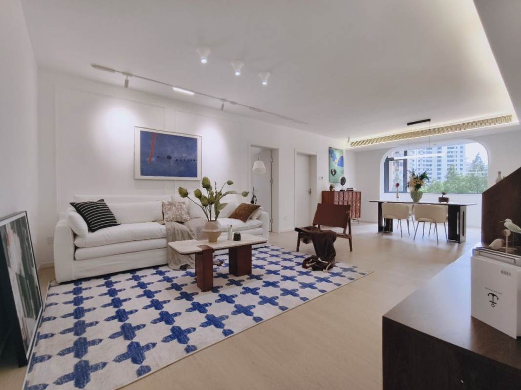 Housing image — Living Room