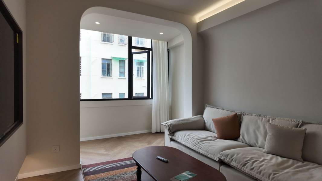 Housing image — Living Room