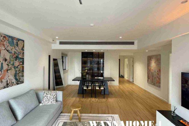 High-Floor Spacious 2BR Apartment near Hanzhong Rd Metro with Floor-to-Ceiling Windows (L1/L3/L4/L12/L13)