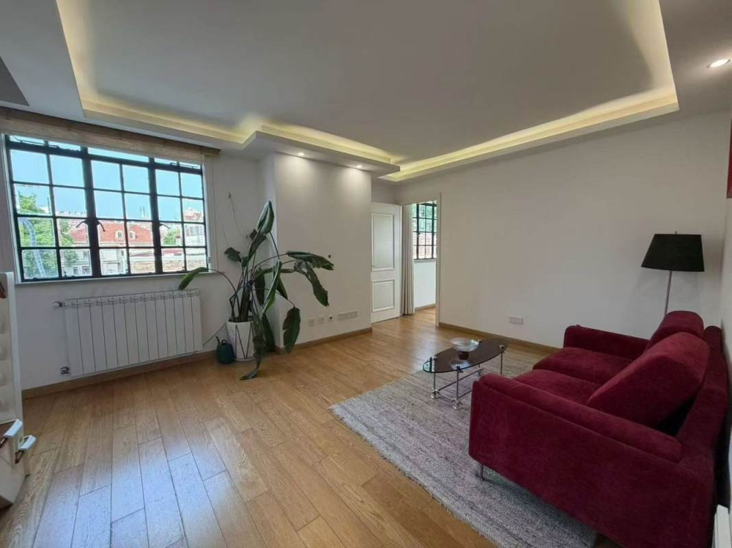 Housing image — Living Room