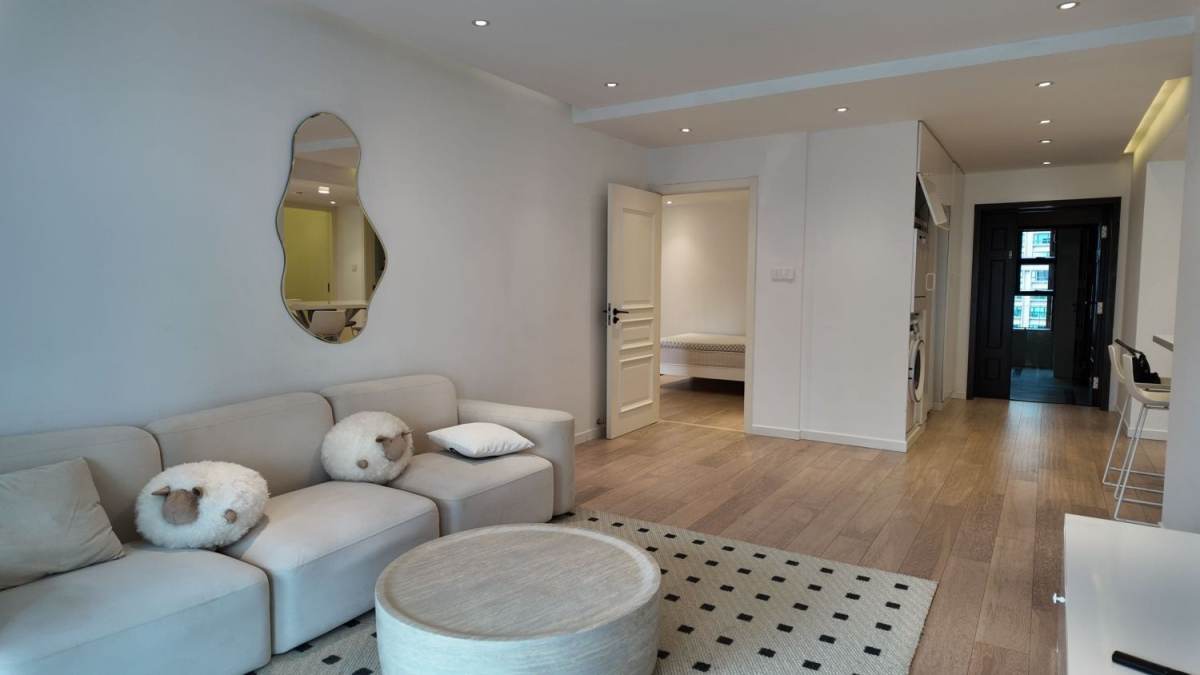 Housing image — Living Room