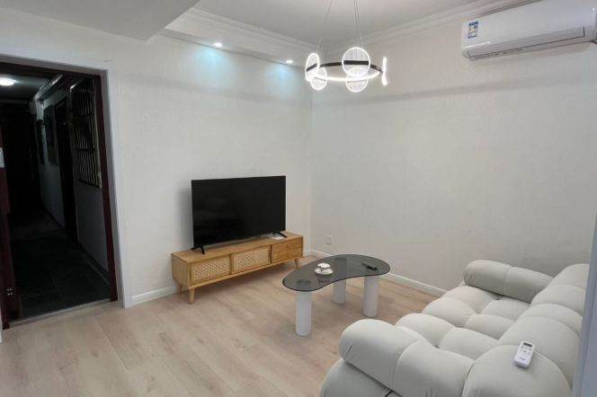 1BR Apartment in Old Xuhui (L1/L7/L9/L10)