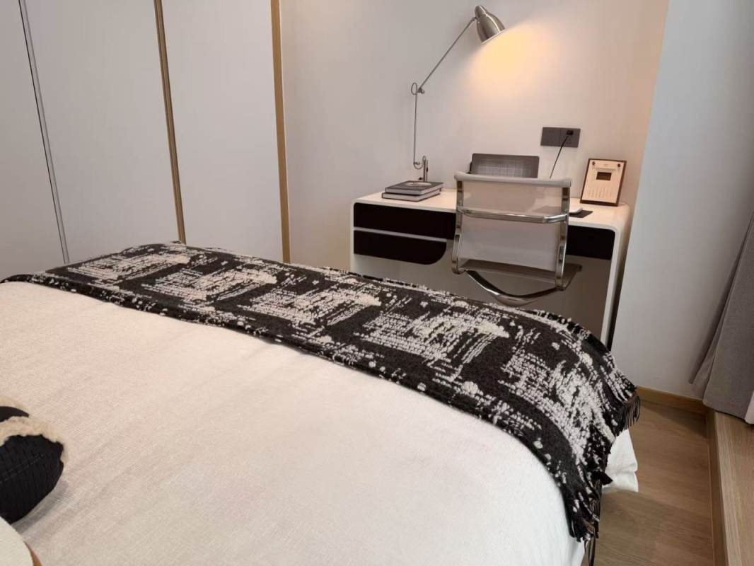 Housing image — Bedroom