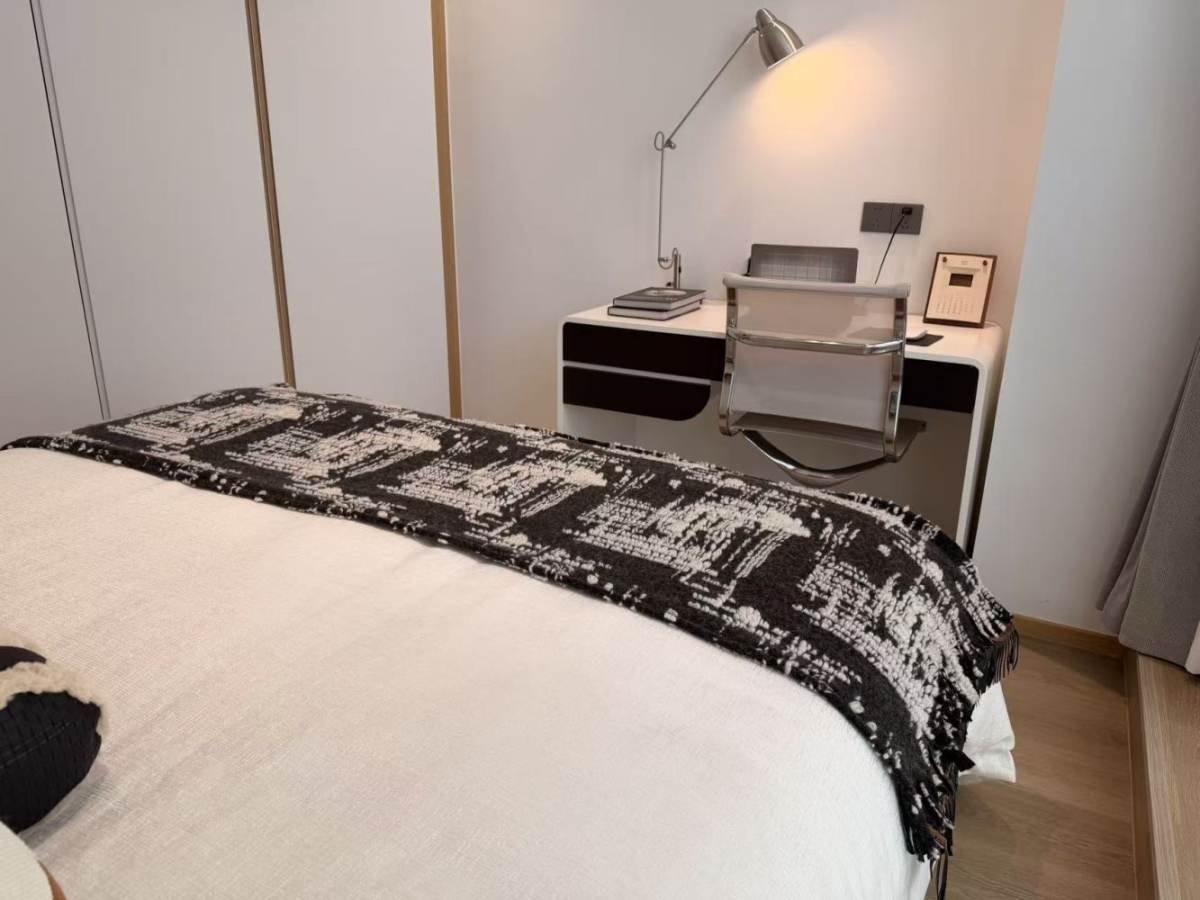 Housing image — Bedroom