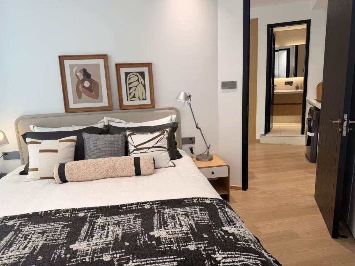 Housing image — Bedroom